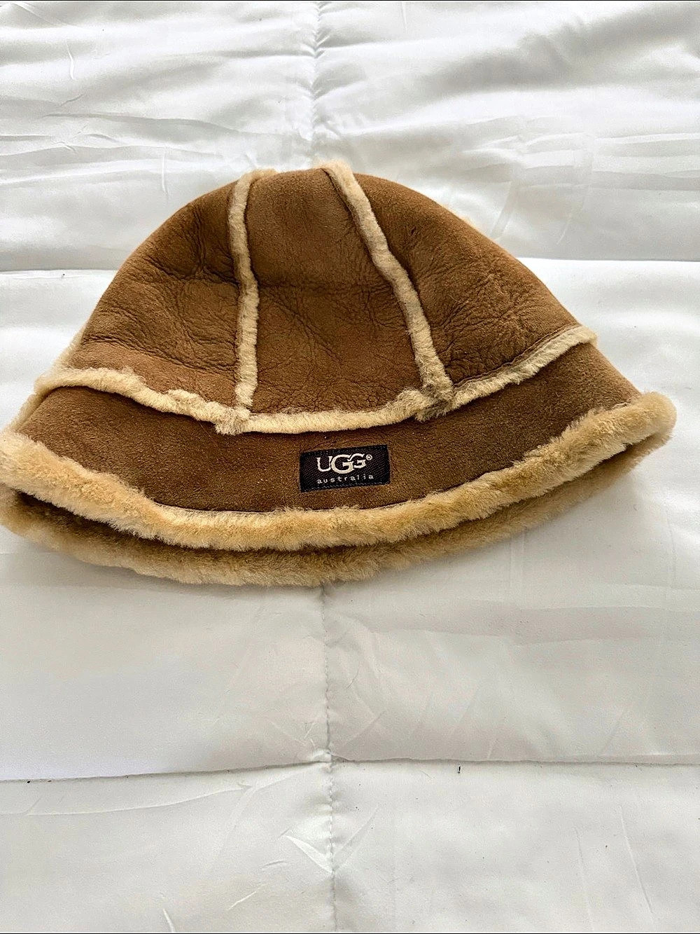 UGG Shearling Bucket Hat in Brown Like New